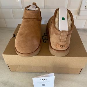 UGG Women’s Classic Ultra Mini Size 8